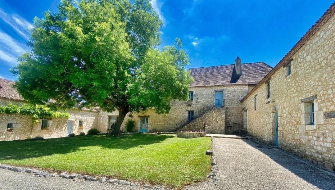Chambre D'Hote "La Source" Domaine De Fonpeyroune Conne-de-Labarde Exterior foto
